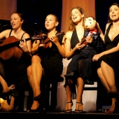 quartett-mit-puppe-1024x736